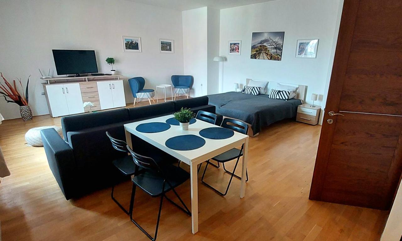 Apartamento Rezidence Certovka Karlovy Vary Exterior foto