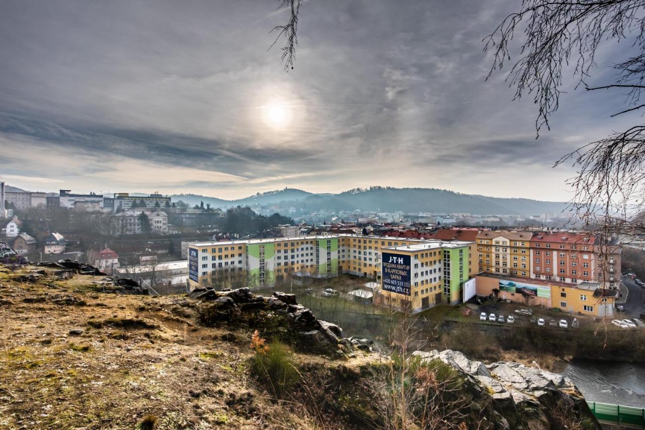 Apartamento Rezidence Certovka Karlovy Vary Exterior foto